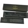 Pluma estilográfica Parker Urban Premium — superficie metálica violeta