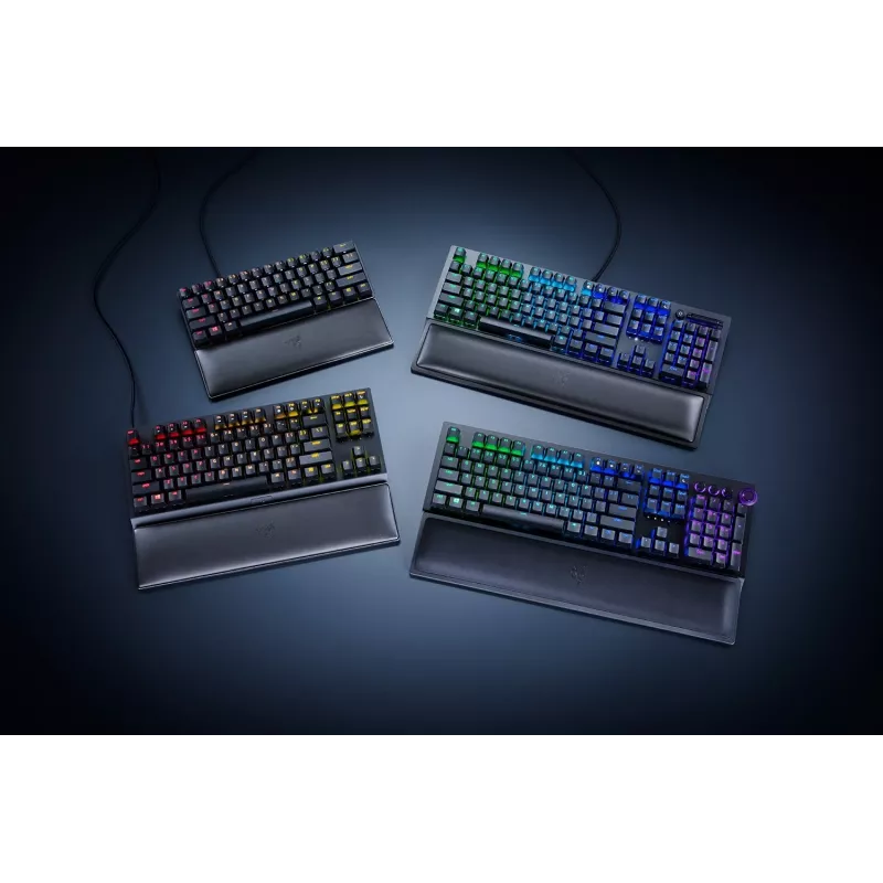 Reposamuñecas Razer RC21-01710100-R3M1 — piel sintética, espuma viscoelástica, 356 mm × 8,9 mm, negro