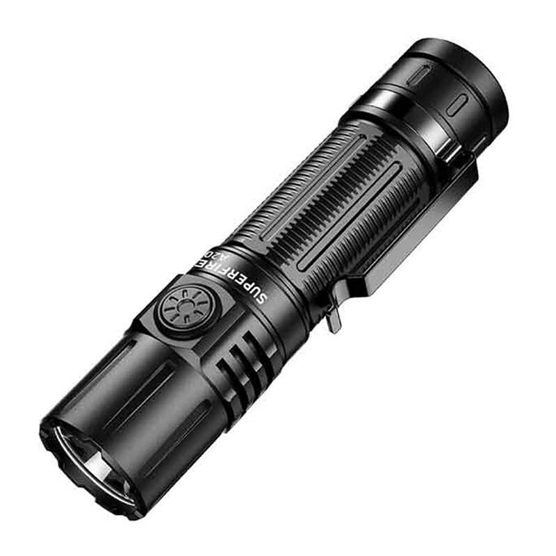 Linterna LED de mano Superfire A20 — 1700 lm de potencia, alcance de 300 m