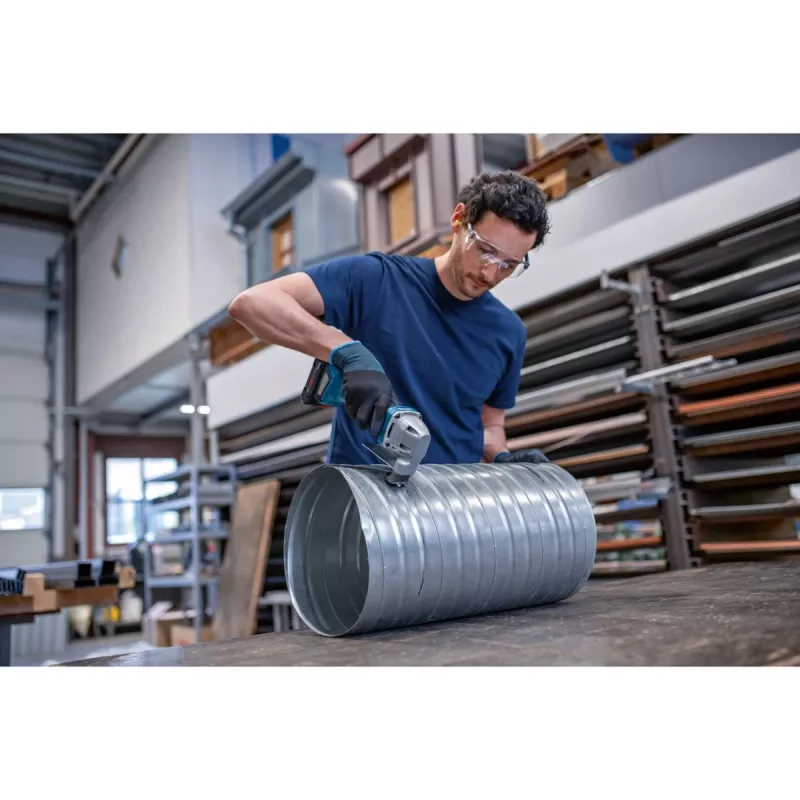 Bosch GSC 18V-16 E Professional cizalla para chapa a batería, 18 V, 2x ProCORE18V 4,0 Ah, L-BOXX, azul/negra