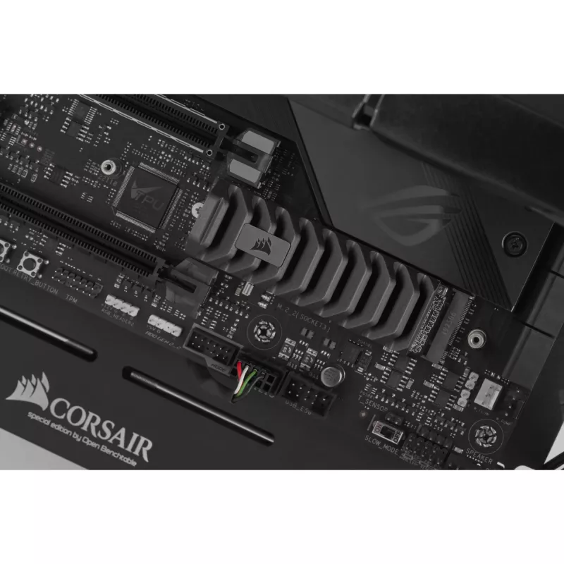Unidad SSD Corsair 2 TB M.2 PCI Express 4.0 MP600 PRO XT
