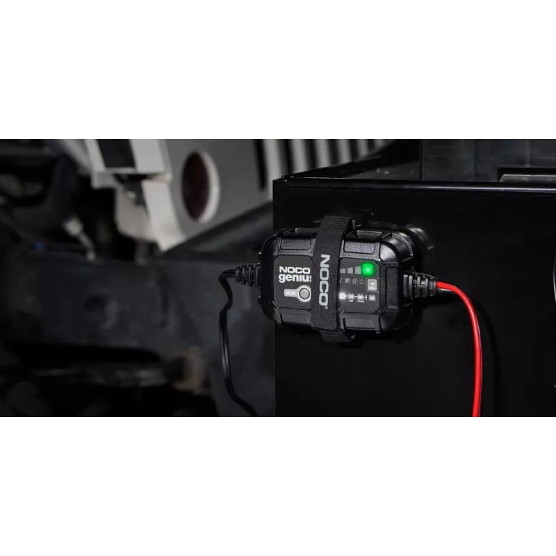 Cargador de baterías NOCO GENIUS5 5A para baterías de 6V/12V con función de mantenimiento y desulfatación