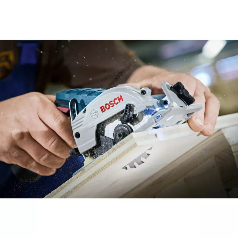 Sierra circular de mano a batería GKS 12V-26 Professional, 12 voltios (azul/negro, 2x batería de litio 3,0Ah, en L-BOXX)