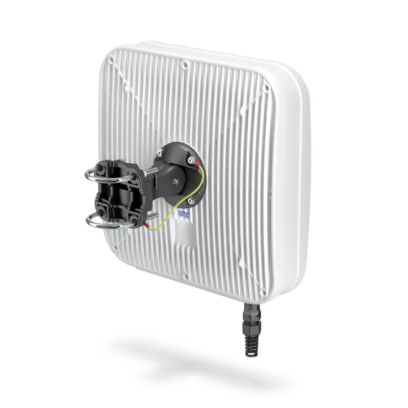 QuWireless QuMax XR AXRL antena LTE direccional, 7 dBi, doble polarización, PoE/LAN, IP67, para Teltonika RUT240/950/955/X09/X11, blanca
