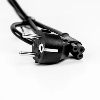 Cable de alimentación Bachmann 304.1054 1 m conector de red tipo E+F IEC C5
