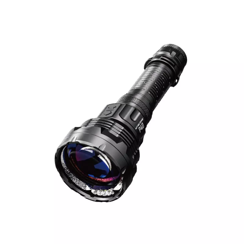 Linterna Nitecore P40 2000 lúmenes ultra largo alcance, modelo P40