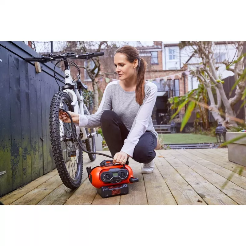 Compresor de aire Black & Decker BDCINF18N-QS 160 l/min CA/mechero