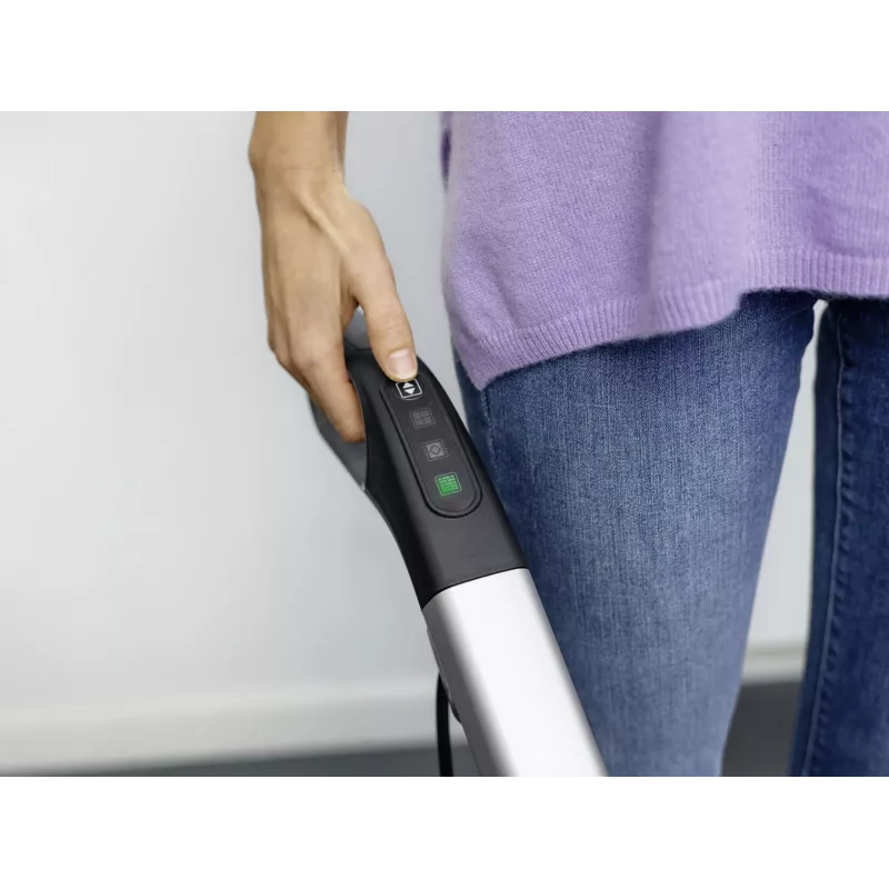 Mopa a vapor Kärcher SC 3 UPRIGHT — depósito de 0,5 L, 1600 W, 30 s de calentamiento, depósito extraíble, patín para alfombras