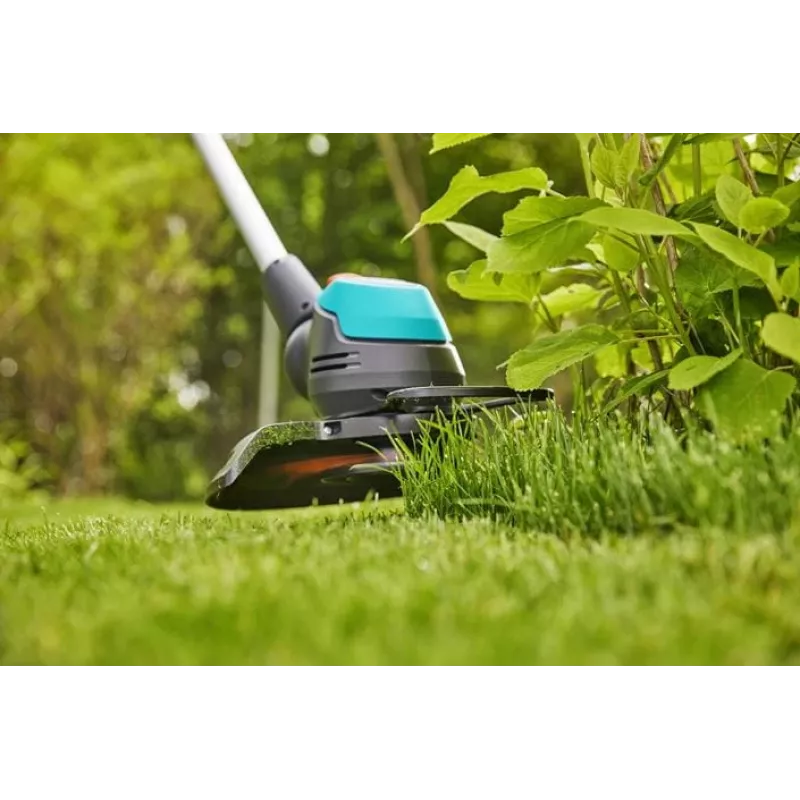Gardena EasyCut 23/18V Ready-To-Use Set - Cortabordes - Batería 2 Ah - Ancho de corte: 230 mm - 2,4 kg (14700-20)