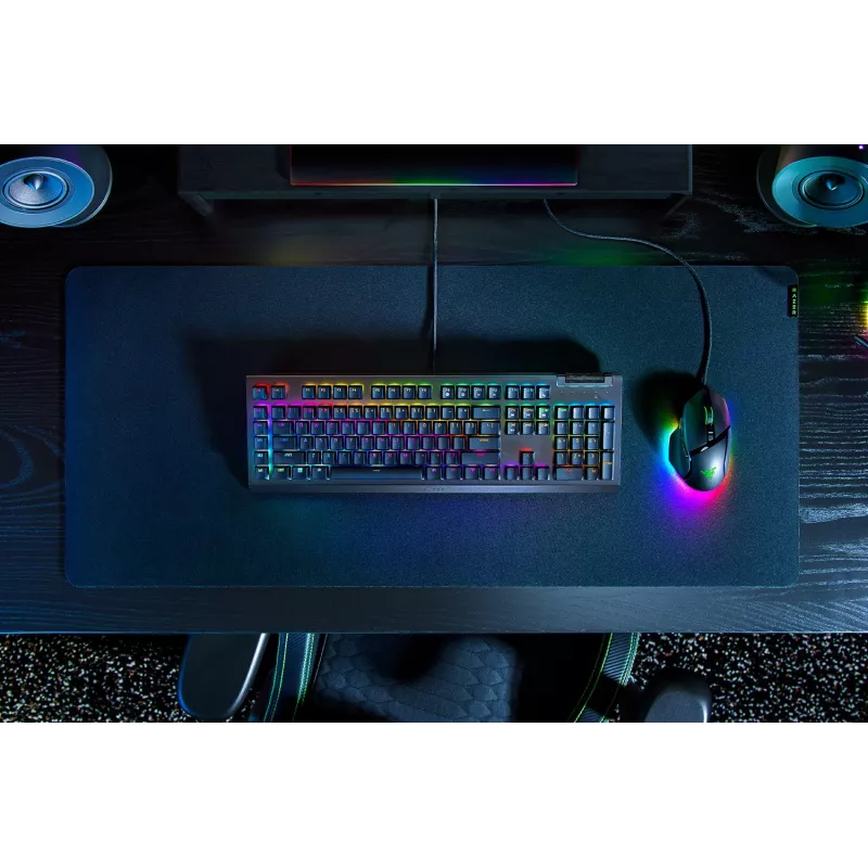 Razer BlackWidow V4 X teclado gaming con cable, cirílico, interruptores Yellow, negro