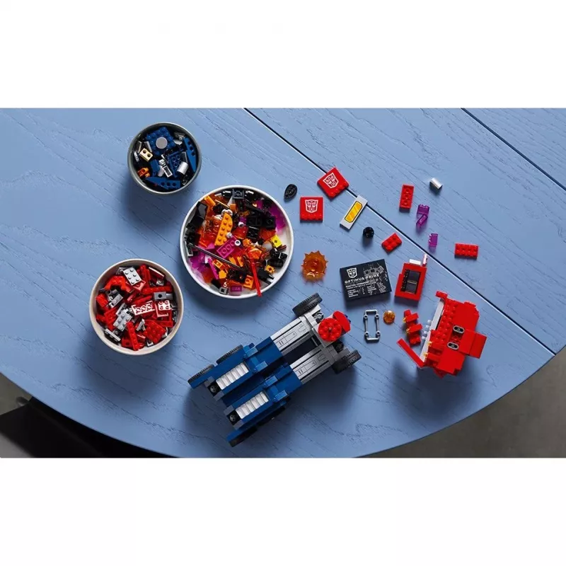 LEGO® 10302 Icons Optimus Prime, set de modelo robot de Transformers