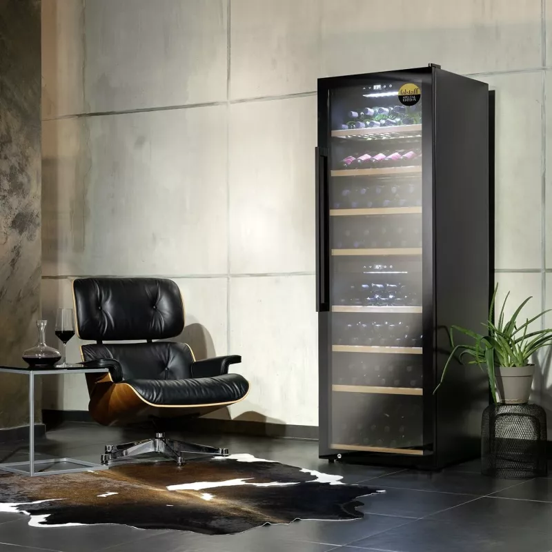 Caso | Smart Wine Cooler | WineExclusive 180 | Clase de eficiencia energética G | Vinoteca | De pie | Capacidad de botellas 180 botellas | Tipo de refrigeración tecnología de compresor | Negro