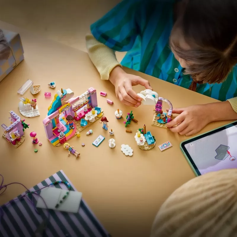 LEGO Friends 42684 Cafetería de ensueño del unicornio