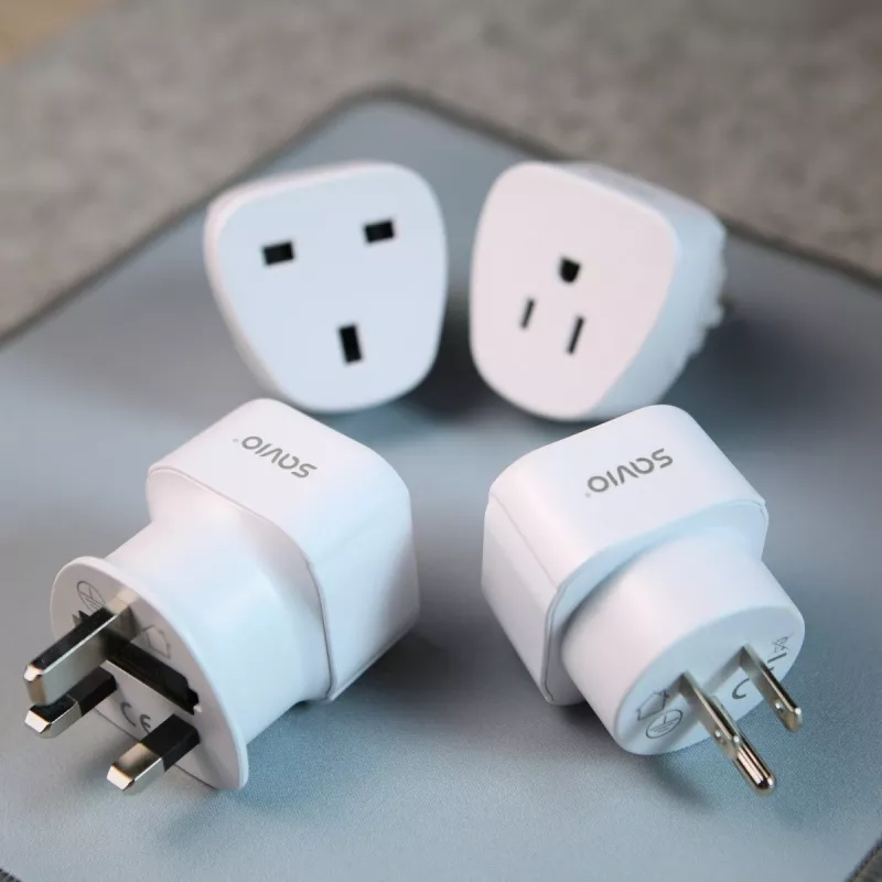 Adaptador de viaje AP-04 SAVIO