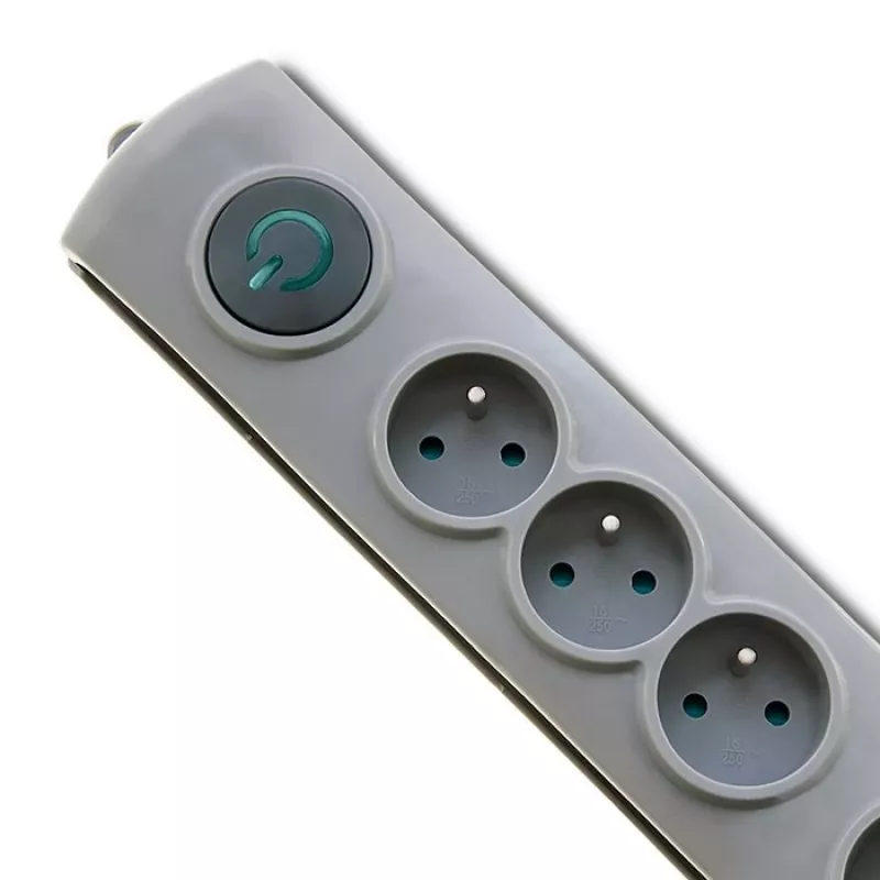 Protector de sobretensión Qoltec 50164