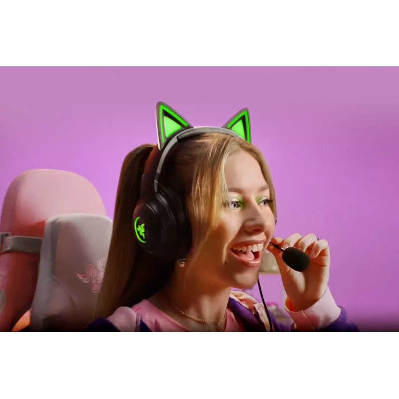 Kraken Kitty V2 - Negro, Auriculares gaming, Orejas Kitty, Iluminación reactiva al streaming, Micrófono cardioide HyperClear, Controladores TriForce de 40 mm, Micrófono integrado en las orejeras, Razer Chroma RGB (oreja y orejeras), Sonido envolvente: Solo disponible en