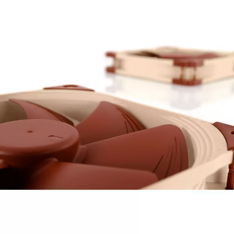 Ventilador de caja Noctua NF-A14 PWM 140mm