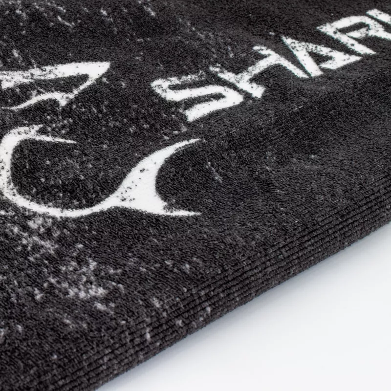 Toalla White Shark TW-02 Sägezahnfisch de secado rápido y ligera de microfibra