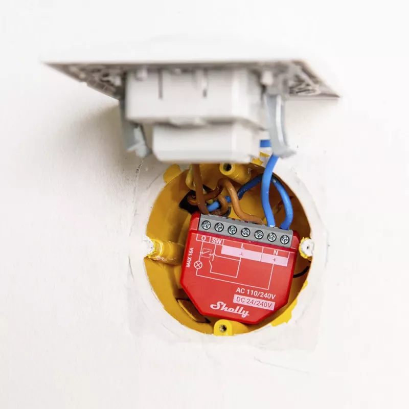 Interruptor inteligente Shelly 1PM Gen4 – inalámbrico, 110–240 V AC, máx. 240 V, medición de potencia, 16 A, 42×16×37 mm
