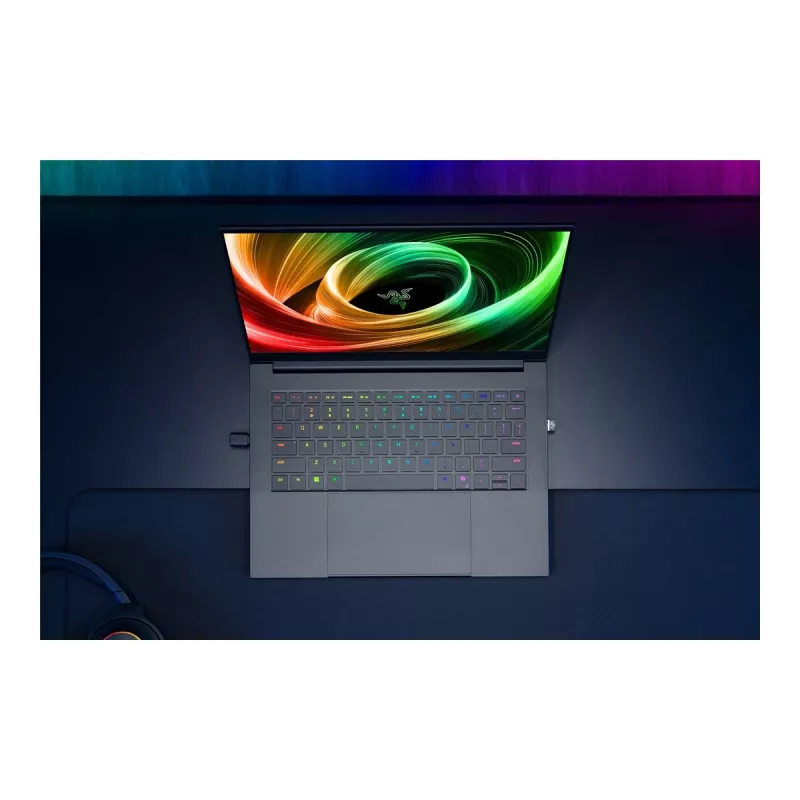 Portátil Razer Blade 14 — 14 inch QHD+ 120 Hz OLED, AMD R9-365, 32 GB RAM, 1 TB SSD, NVIDIA GeForce RTX 5070, teclado retroiluminado inglés, 2 años de garantía
