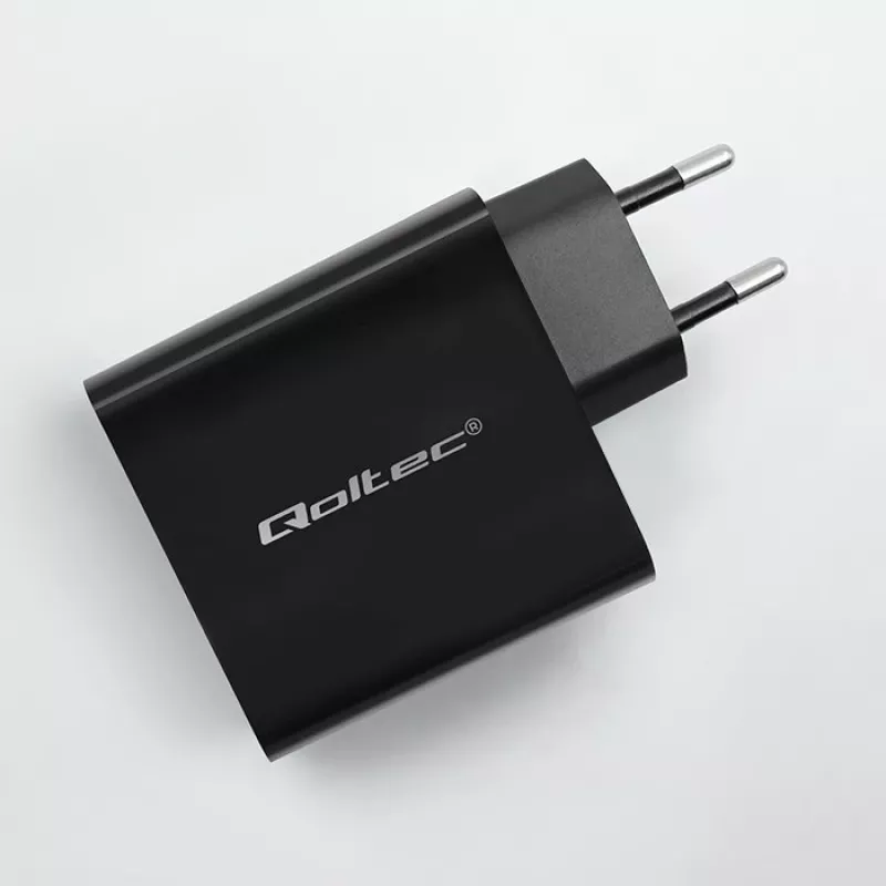 Qoltec 52381 Cargador Super Quick PD | 1xUSB-C | 1xUSB | 90W | 5-20V | 2,4-4,35A | negro