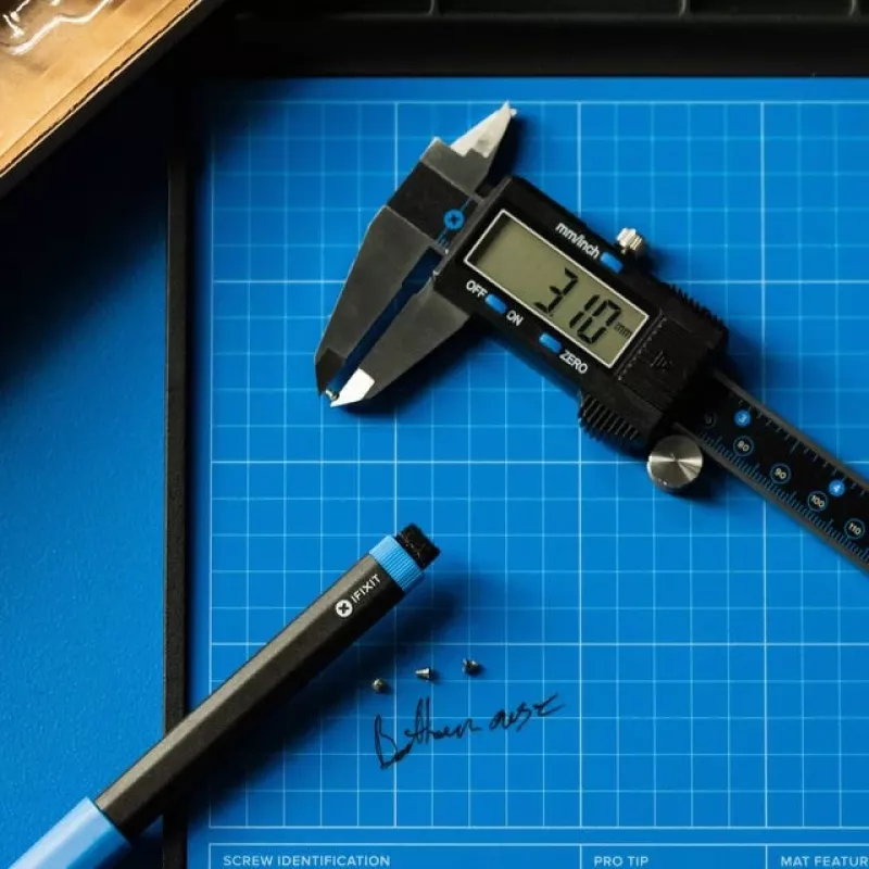 iFixit Calibre digital con pantalla LCD azul