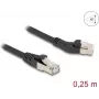 Cable de red DeLOCK RJ45 Cat.6A acodado 45° a la izquierda a recto 0,25 m negro