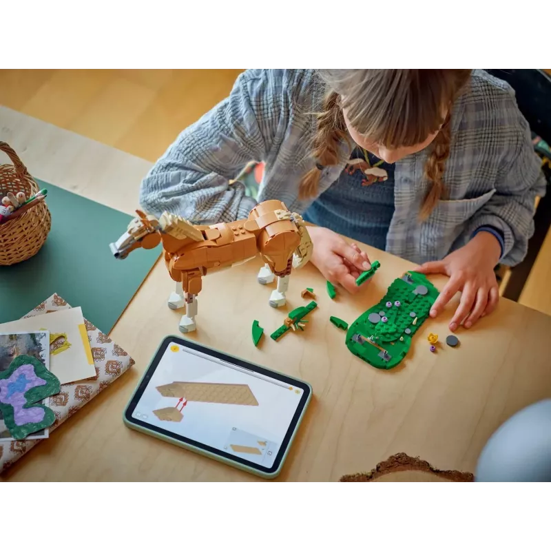 Juguete de construcción LEGO Creator 3 en 1 Caballo majestuoso 31166 – 685 piezas, a partir de 9 años, tamaño del modelo 80×240×230 mm