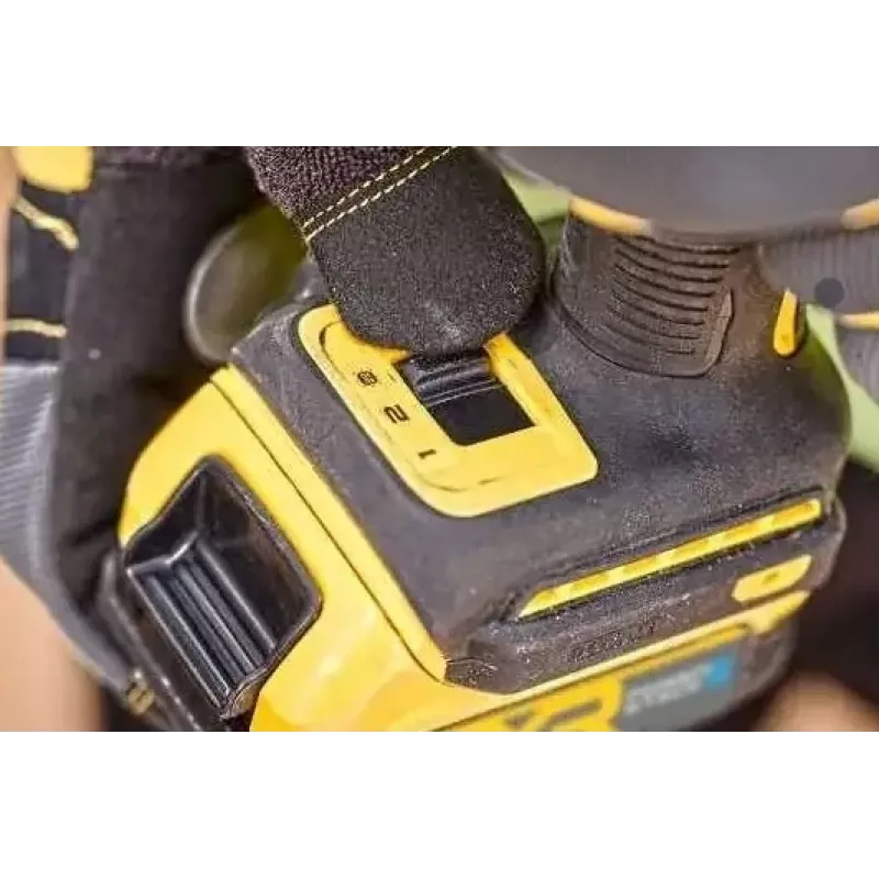 Atornillador a batería DeWalt DCF870N-XJ, sin escobillas 18 V Li-Ion, par de 56 N·m, porta puntas hexagonal de 1/4 inch, empuñadura de pistola