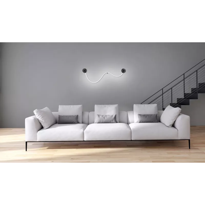 Lámpara de pared LED ActiveJet AJE-CAMELIA NW — 2400 lm, 4000 K, 16 W, negra, 1580×120×65 mm, IP20