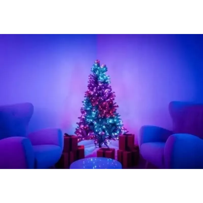 Árbol de Navidad preiluminado Twinkly Regal Tree 1,50 m – 270 LED RGB, Wi-Fi y Bluetooth, IP20, 36 W, cable verde