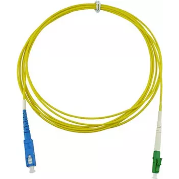 Cable de parcheo de fibra óptica simplex BlueOptics LC/APC-SC/UPC monomodo 7.5 metros