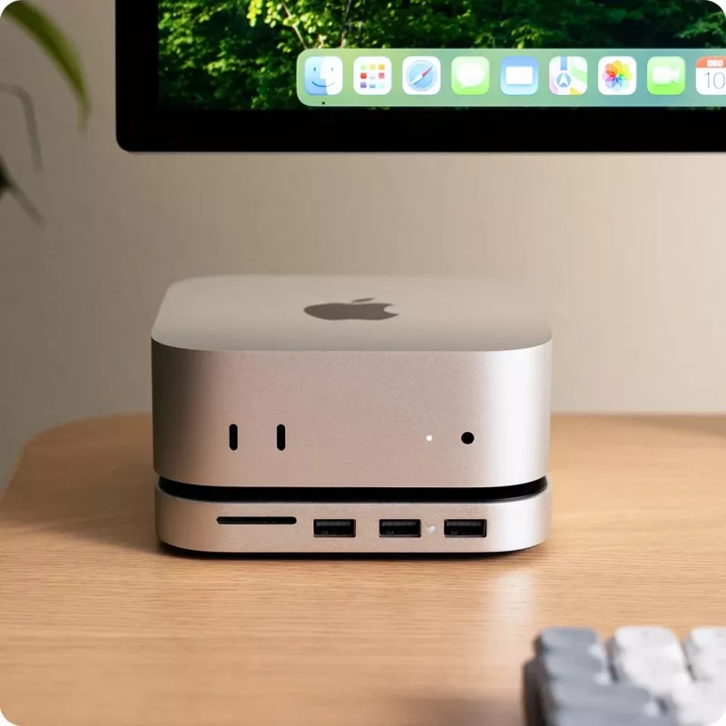 Dock/replicador de puertos para portátil Satechi ST-GNMMES — hub USB 3.2 Gen 2 Type-C con cable, USB-A y SD, plata