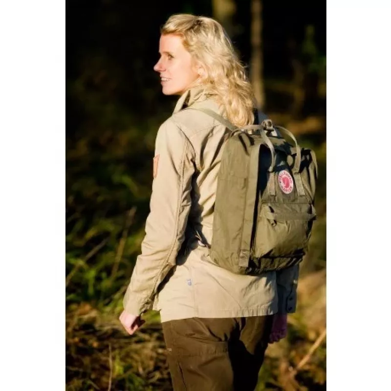 Mochila Fjällräven Kånken grafito vinilo cremallera