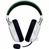 Auriculares Razer BlackShark V3 Pro con cable e inalámbricos Bluetooth blancos