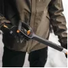 Pala para nieve con mango telescópico Fiskars X-SERIES