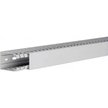 Canal de cableado Hager (L x An x Al) 2000 x 40 x 60 mm HA760040 1 unidad gris claro (HA760040)