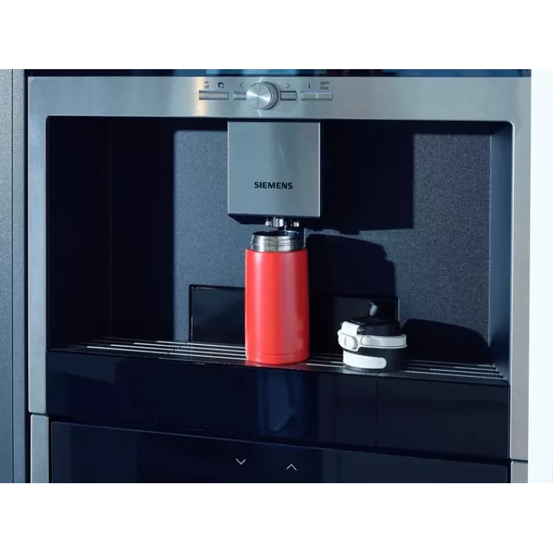 Vaso térmico Leifheit 03245 acero inoxidable 350 ml, doble pared, a prueba de fugas, tapa abatible, negro/rojo