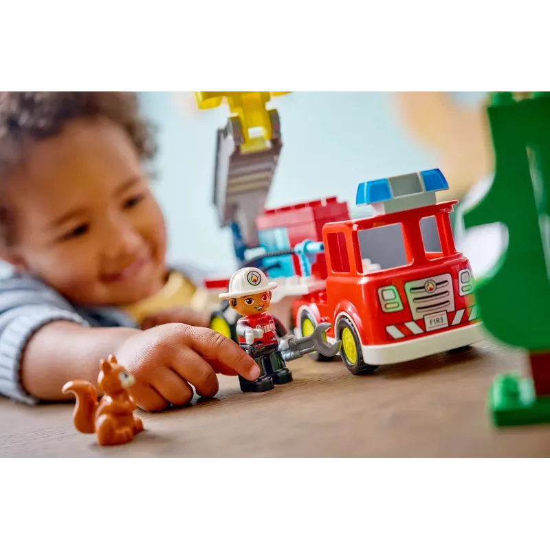 LEGO DUPLO 10473 Camión de bomberos con manguera y bombero