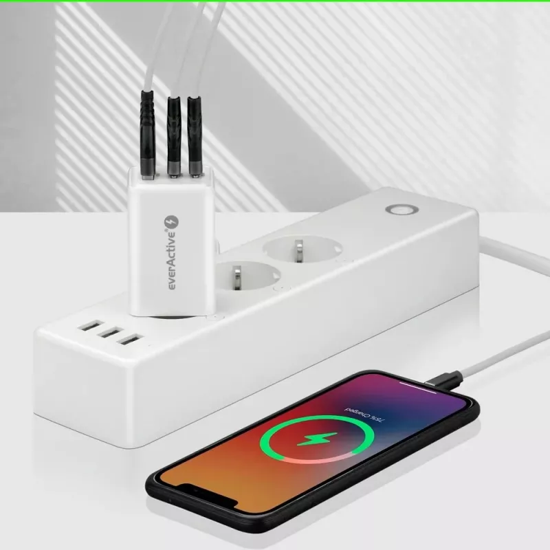 Cargador everActive SQ-655Q 65W, 1×USB-A + 2×USB-C carga rápida