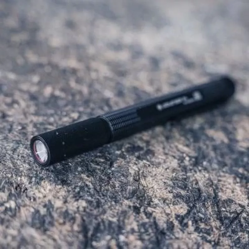Ledlenser P4 linterna LED tipo bolígrafo, negra