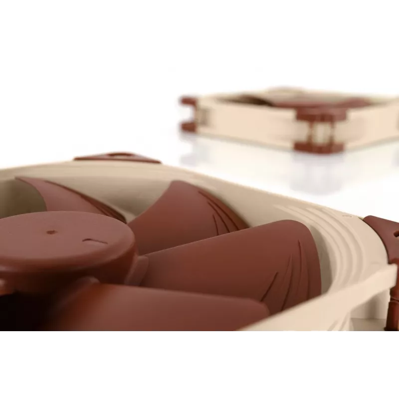 Noctua NF-A14 5V PWM ventilador de caja de 140 mm, 300–1500 rpm, 24,6 dB, beige/marrón