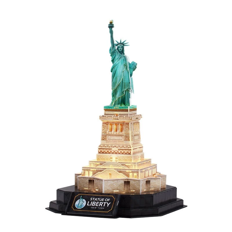 Puzle 3D CubicFun 306-L536H Estatua de la Libertad Night Edition — maqueta con iluminación LED