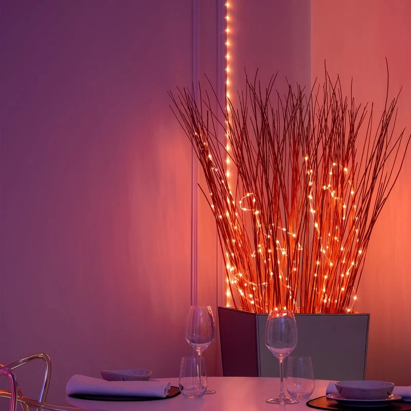 Guirnalda LED Twinkly TWD200STP-TEU tira multicolor para interior, 5 cm de separación, IP20, cable transparente