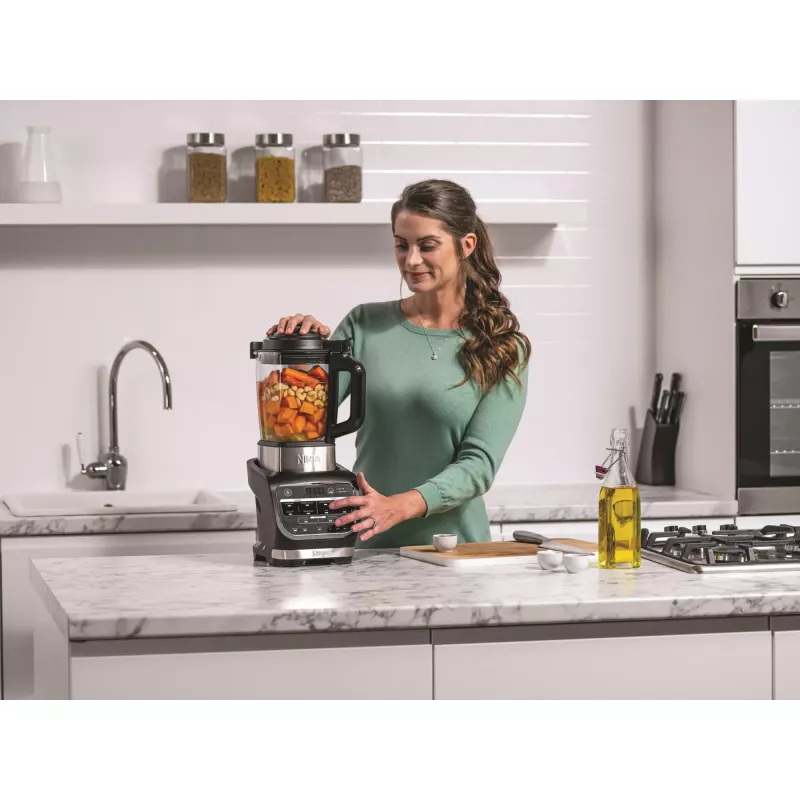Preparador de sopas y batidora SharkNinja HB150EU - jarra calefactada de 1,7 L