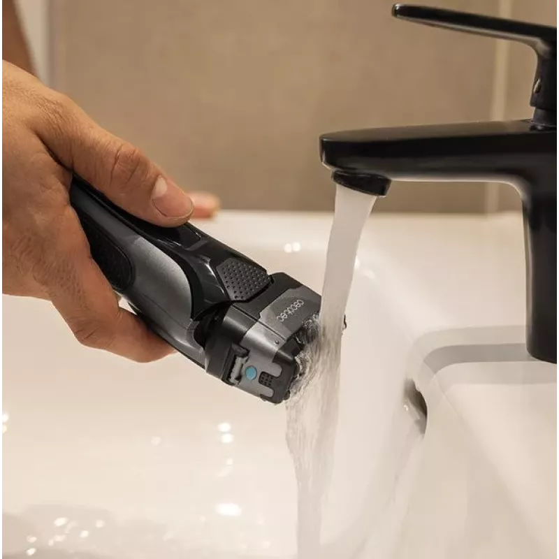 Afeitadora eléctrica CECOTEC PrecisionCare X-Trimm Triple Shaver — 3 cuchillas, sumergible