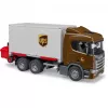 Camión logístico Scania Super 560R UPS con carretilla elevadora