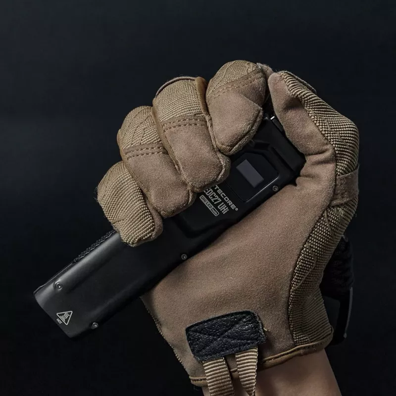 Linterna de mano Nitecore EDC27 UHI Negra LED Acero inoxidable
