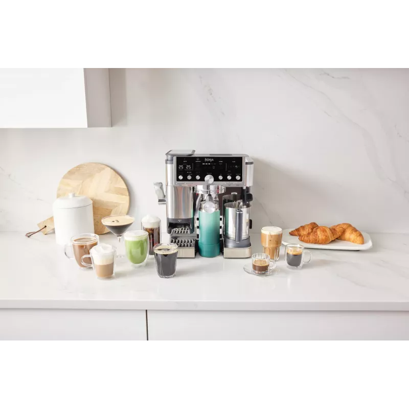 Cafetera espresso Ninja ES701EU – café/espresso semiautomática, molinillo integrado, depósito de agua 2 l, 1650 W, 25 ajustes de molienda, jarra de leche, bomba de 14 bares