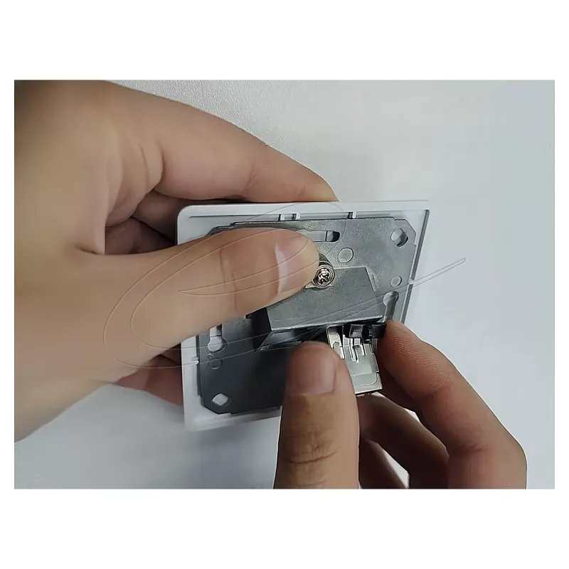 Delock 90757 acoplador de módulo Keystone RJ45 hembra a RJ45 hembra, Cat.6A, apantallado, con pestillo metálico y clip